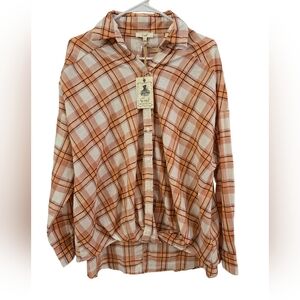 NWT EASEL LOS ANGELES PLAID KNOTTED FRONT HI-LO HEM LONG SLEEVE BUTTON UP.SIZE L